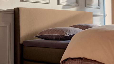 Boxspring Autentik Tunn vlak met gestoffeerd matras, caramel