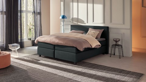 Black Friday boxspring antraciet in slaapkamer